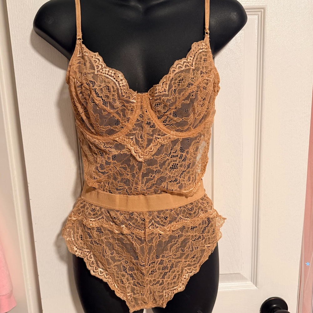 Elegant Lace Chemise in Tan